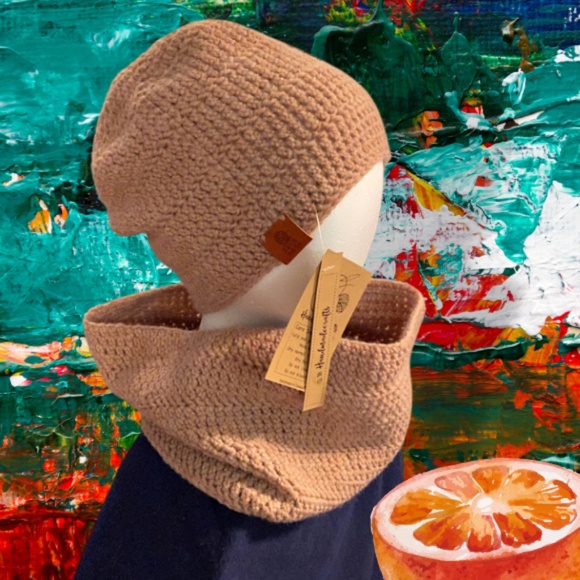 Orange Spice Hat and Cowl Set (Crochet) - Picture 3 of 5